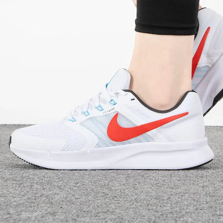 NIKE/耐克$女鞋RUN SWIFT 3低帮缓震运动透气休闲鞋 DR2698-102