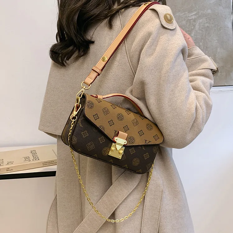 新年包包出差女包邮差包多层撞色通勤出门链条包单肩斜挎包女士