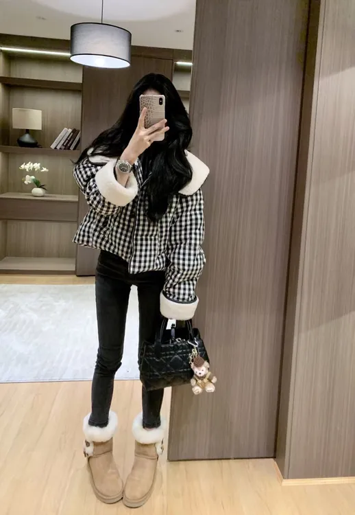 【当日发货】设计大翻领格纹短款面包服女新款气质减龄加厚保暖外套