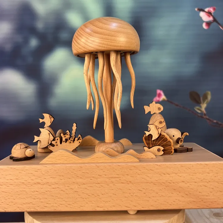 心动水母木质机械八音盒创意灵动情人节朋友治愈系礼品桌面摆件