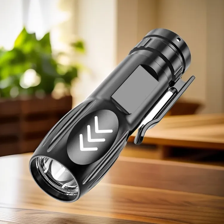 强光手电筒可充电家用照明超亮大功率远射灯迷你便携式小型手电