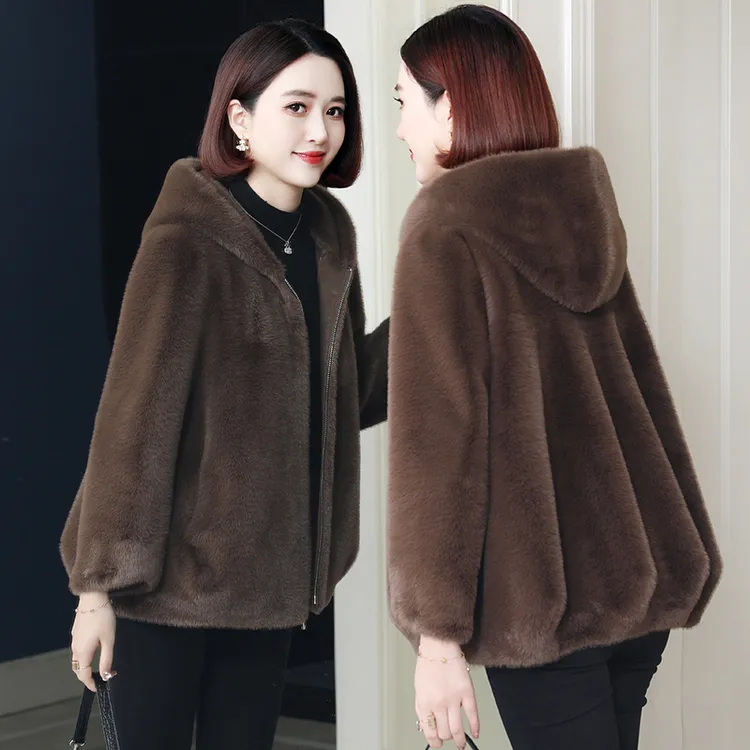 海宁新款水貂环保仿皮草外套女短款连帽2025新款天绒整貂大衣