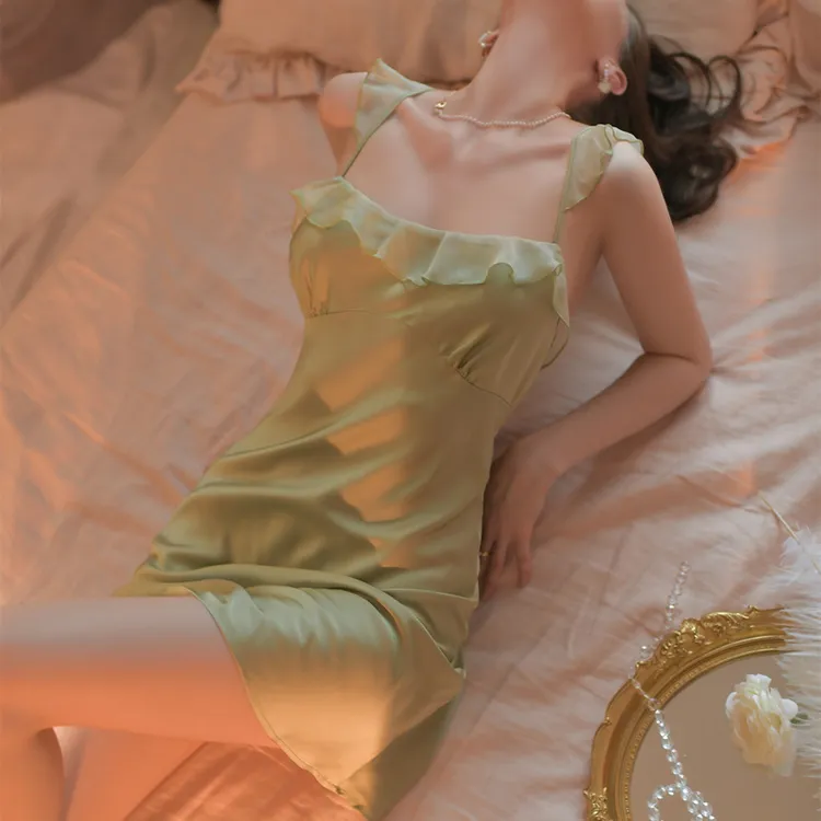 性感纯欲风女夏季薄款冰丝诱惑蕾丝小胸露背吊带性感睡衣私房内衣