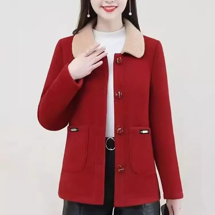 妈妈装加绒加厚皮毛一体外套秋冬新款中老年女高档洋气黄金貂上衣