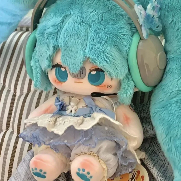 初音未来miku棉花娃娃20cm二次元动漫周边毛绒公仔娃娃节日礼物