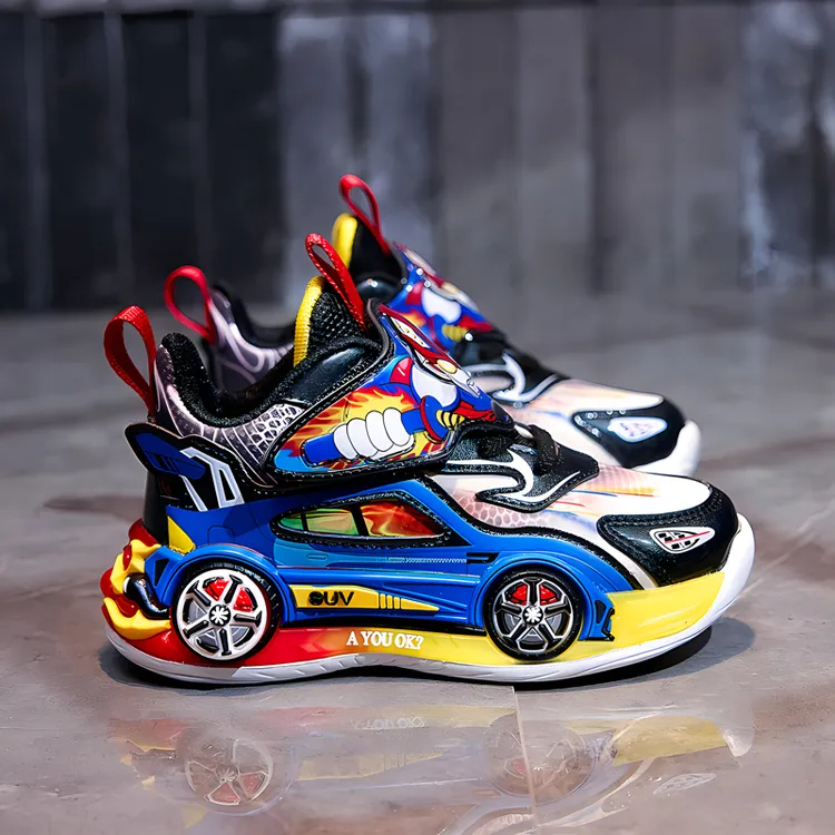 奥特曼男童鞋春秋爆款2025儿童跑车灯鞋炸街男孩运动鞋防滑透气鞋