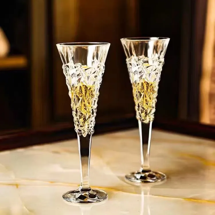 【冲量一天】红酒杯水晶高端定制高脚高颜值杯子个性家用高档高脚杯