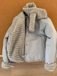 （赠送运费补贴）棉服两面穿外套女短款配围巾冬季小众宽松圆领加厚