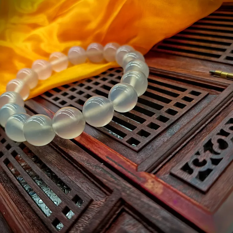 天然玛瑙玉髓手串高冰仙女款起刚荧光新年礼物