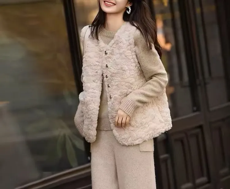 (花宝)毛毛马甲女2024年秋冬新款宽松无袖马夹背心外套4132