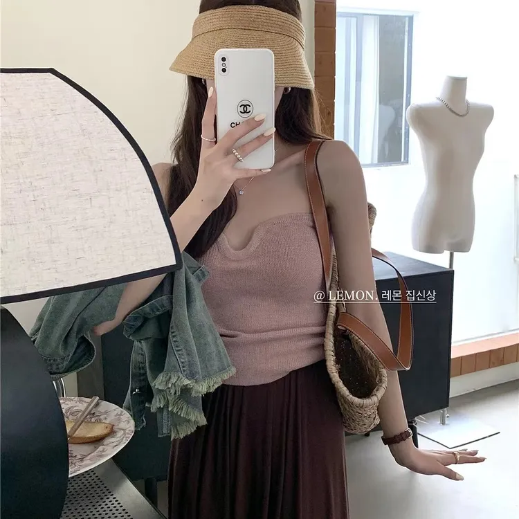 夏季时尚百搭法式简约V领抹胸女打底性感修身背心女显瘦美背外穿