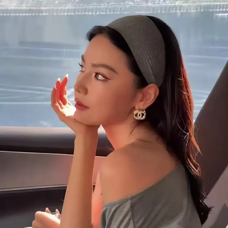 易梦玲同款针织发箍宽边高颅顶运动风时尚简约气质秋冬法式发卡