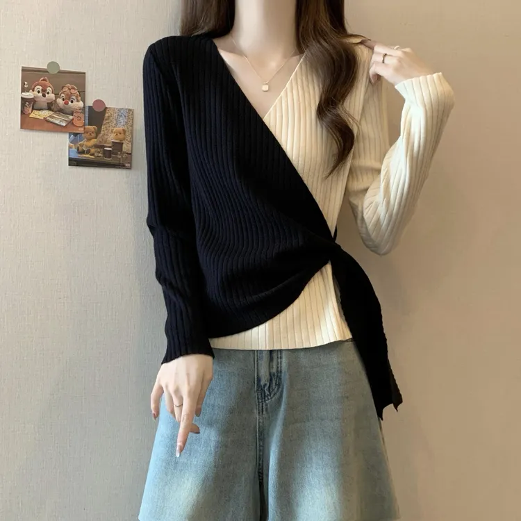 大码女装上衣春季时尚法式V领微胖遮肉显瘦洋气别致针织衫