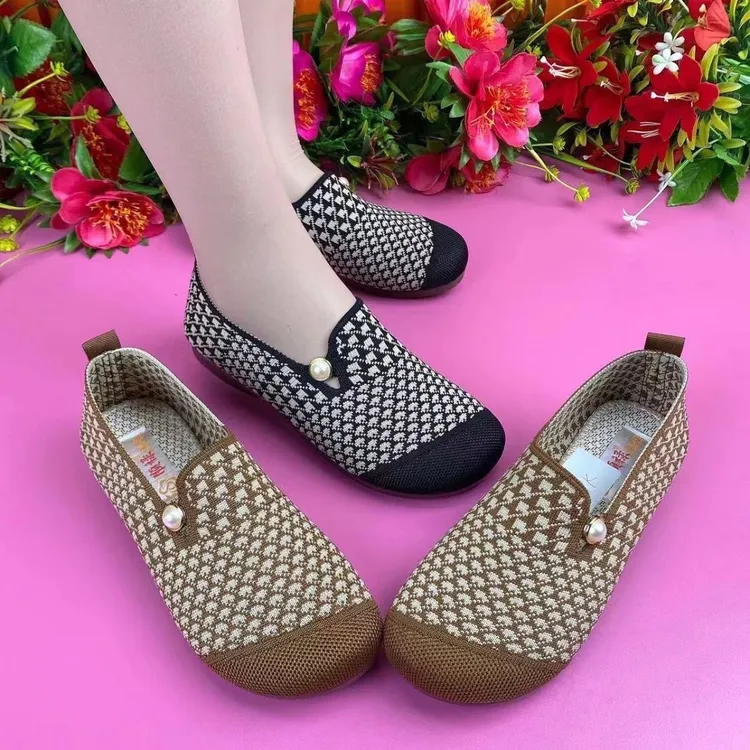 春秋新款老北京布鞋女单鞋软底防滑透气一脚蹬中老年人妈妈鞋子