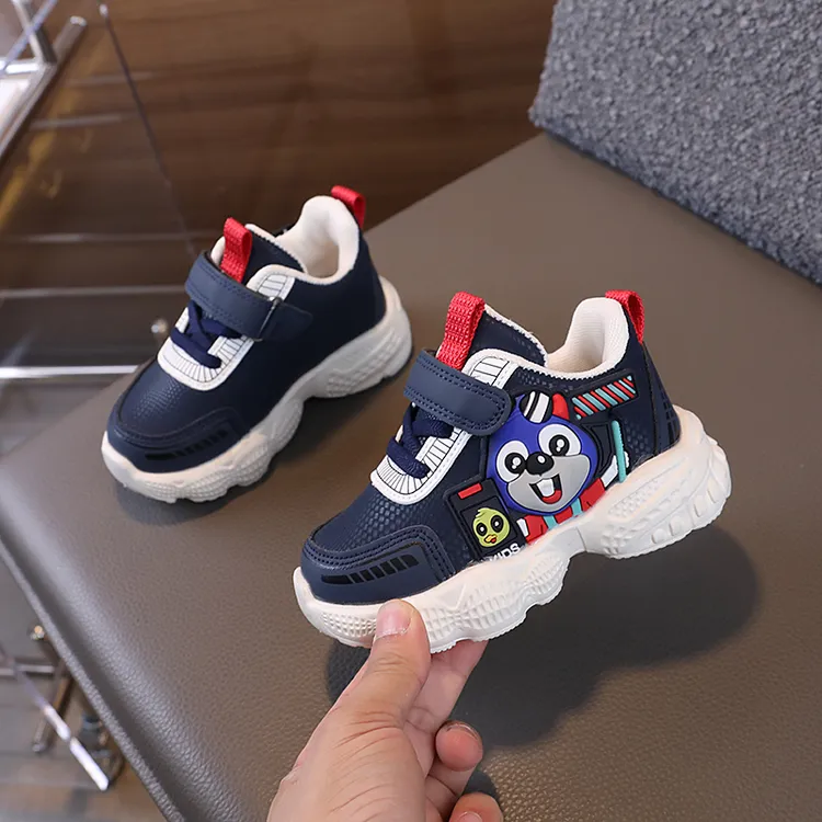 秋季新款皮面单鞋男童女童软底运动鞋防滑宝宝鞋幼儿学步鞋汪汪队