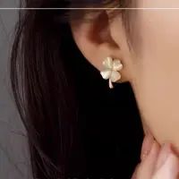 合金耳饰 花朵耳夹气质简约时尚耳钉法式复古小众设计蚊香盘