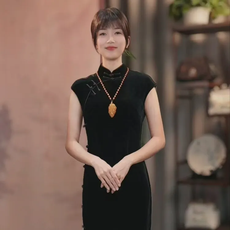 【玖玥】100%桑蚕丝丝绒旗袍背部拉链民国学院风遮肉藏肉设计