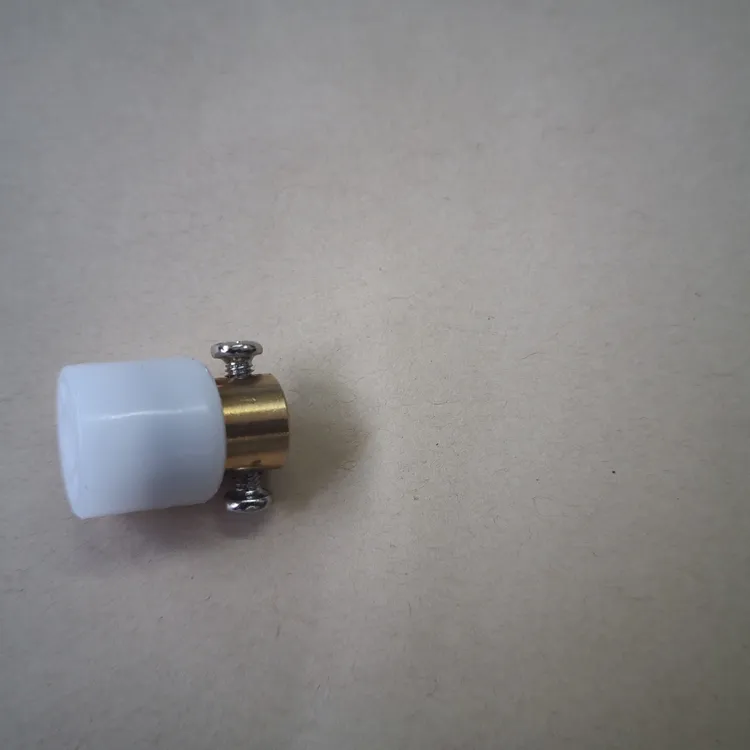 理光7503 8120 4503 6004  彩机送稿器卡纸请检查这轴套有没裂