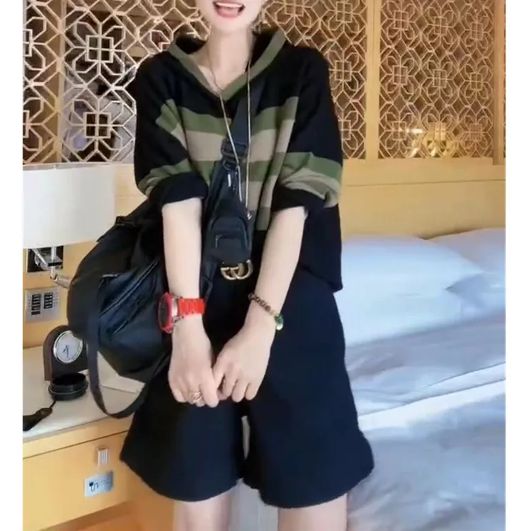 2024早秋季新款连帽套头上衣宽松遮肉拼色时尚女潮