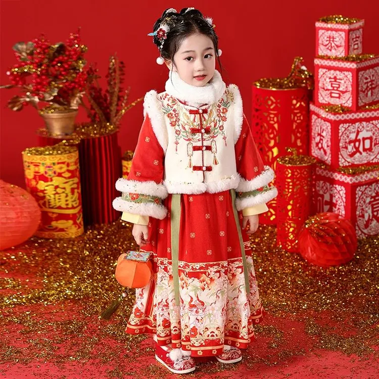 女童汉服国风冬装马面裙套装2024连衣裙蛇年新款儿童新年拜年服