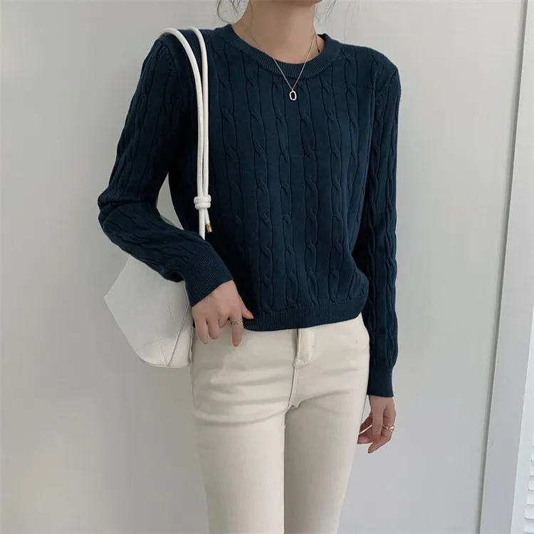 法式纯欲时尚百搭通勤打底衫女纯色圆领经典麻花设计感针织衫毛衣