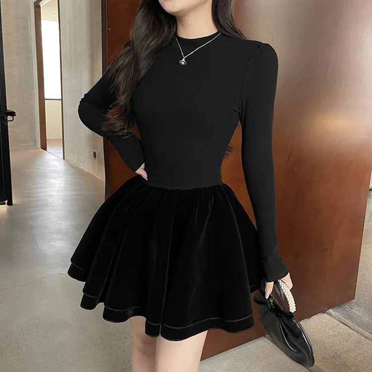 法式气质辣妹A字黑色蓬蓬裙秋冬新款收腰显瘦百搭打底长袖短裙