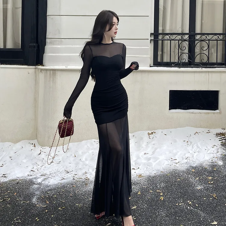 设计感网纱拼接御姐黑色连衣裙秋冬新款气质修身显身材包臀鱼尾裙
