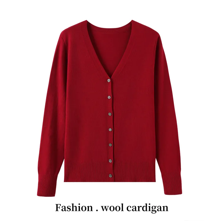 【送两袋柔顺剂】秋季时尚百搭V领针织开衫 亲肤显瘦外搭薄款毛衣