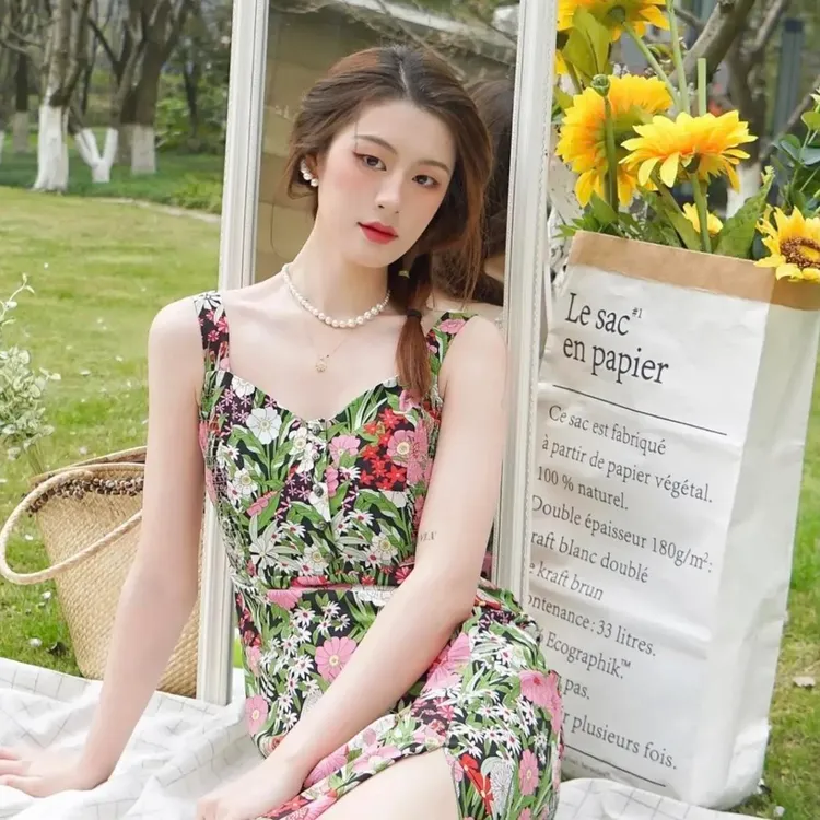 【GIRDEAR】/哥弟廊前花开百搭时尚碎花V领开叉吊带连衣裙女1500368