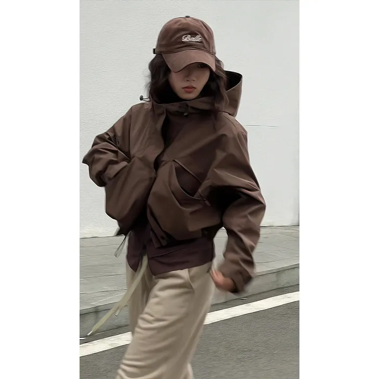 2024春季新款小个子设计感美式复古连帽冲锋衣短款百搭工装外套女