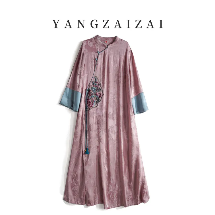 羊在在【紫藤花】民族风设计师高定款刺绣提花人丝连衣裙L24YL0429