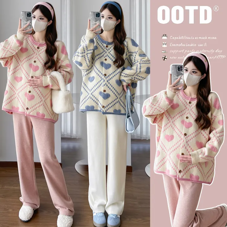 【贝贝】大码减龄孕妇装2024秋冬新款刺绣针织长袖保暖开衫