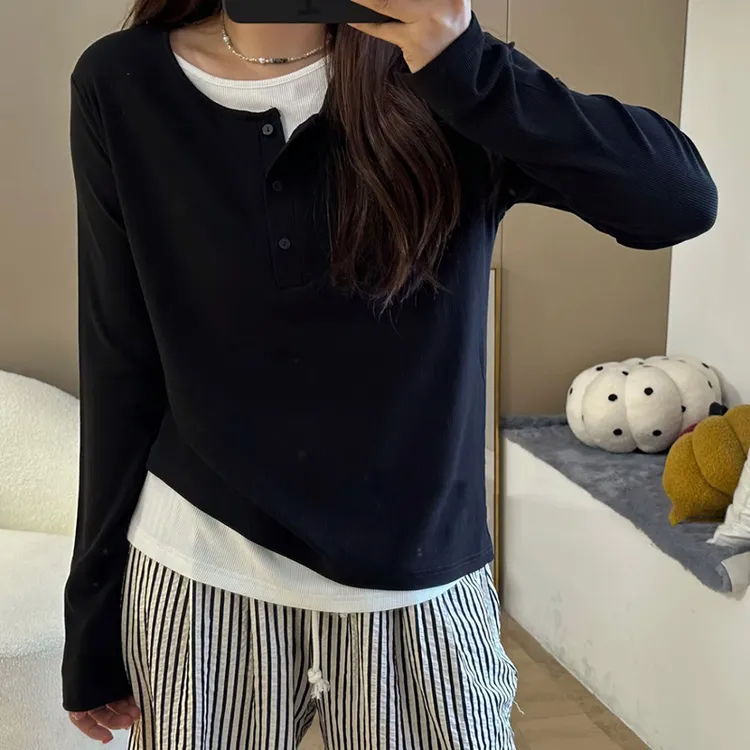 大码女装秋季微胖mm显瘦内搭打底衫假两件上衣圆领黑色长袖t恤女