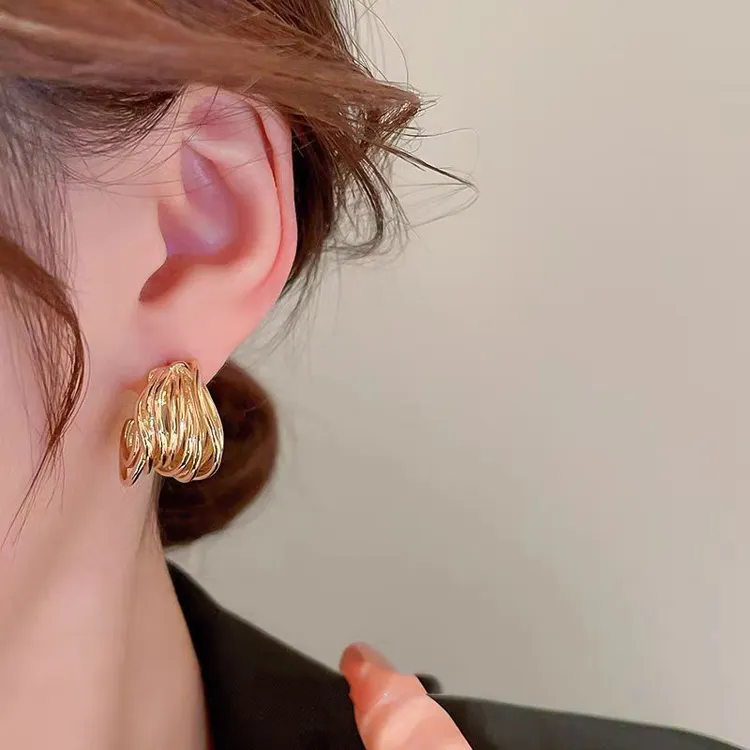 合金耳饰 绕线C形耳环小众设计感高级耳饰女轻奢耳圈港风耳钉新款