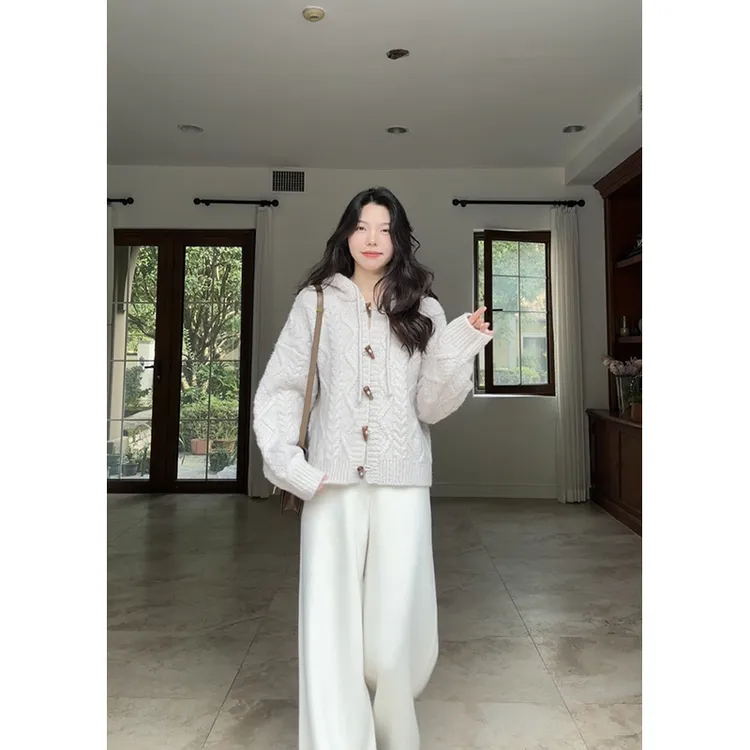 郭九九呢 羊.毛羊角扣宽松连帽毛衣开衫外套阔腿直筒裤G924Z13348