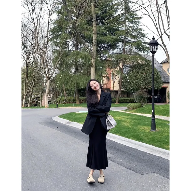 郭九九呢  时尚气质显瘦百搭宽松西装外套修身鱼尾裙女G9A342183