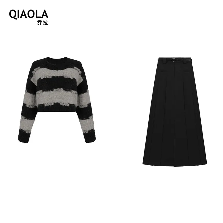 QIAOLA/乔拉【火柴暖冬】秋冬款条纹圈圈毛织圆领慵懒轻奢时尚套装