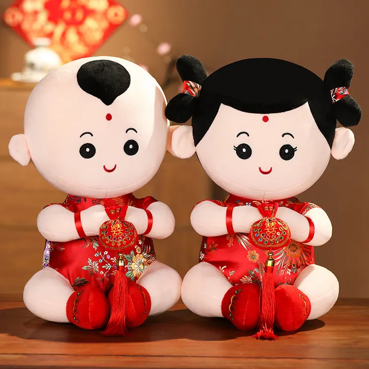 压床娃娃结婚一对金童玉女红色喜庆婚庆可爱婚房布置松弛感设计