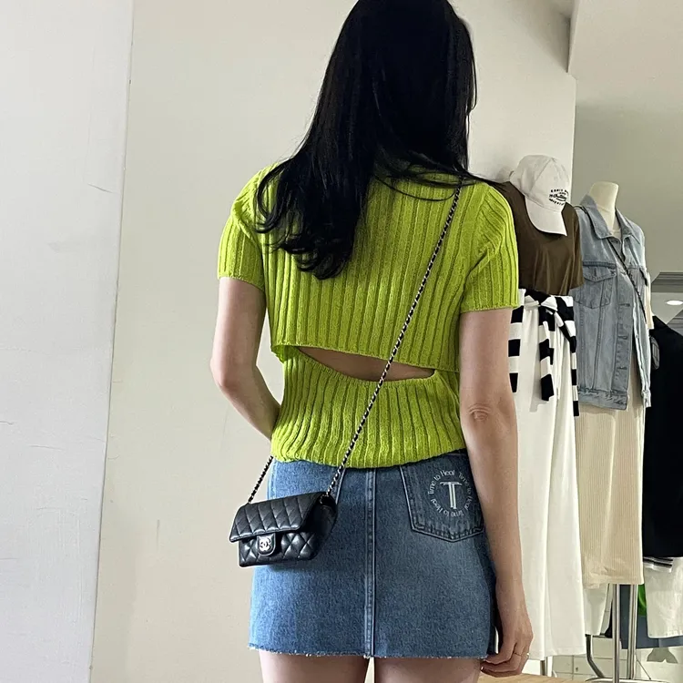 widelia 新款背后开叉短袖T上衣12022  牛仔半裙8181