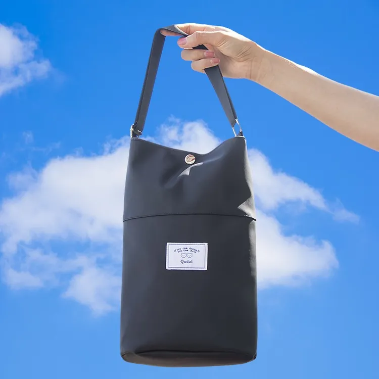 单肩手拎包女大容量小众设计上班通勤装雨伞焖烧杯手提袋子水杯包