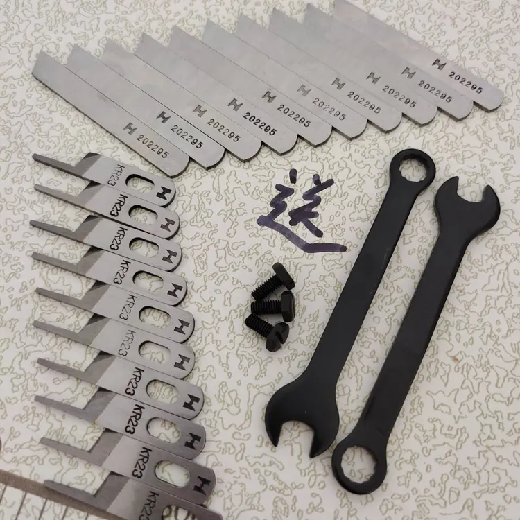 正品  高精度（高强度）锁边机刀片（扳手数量有限）电动