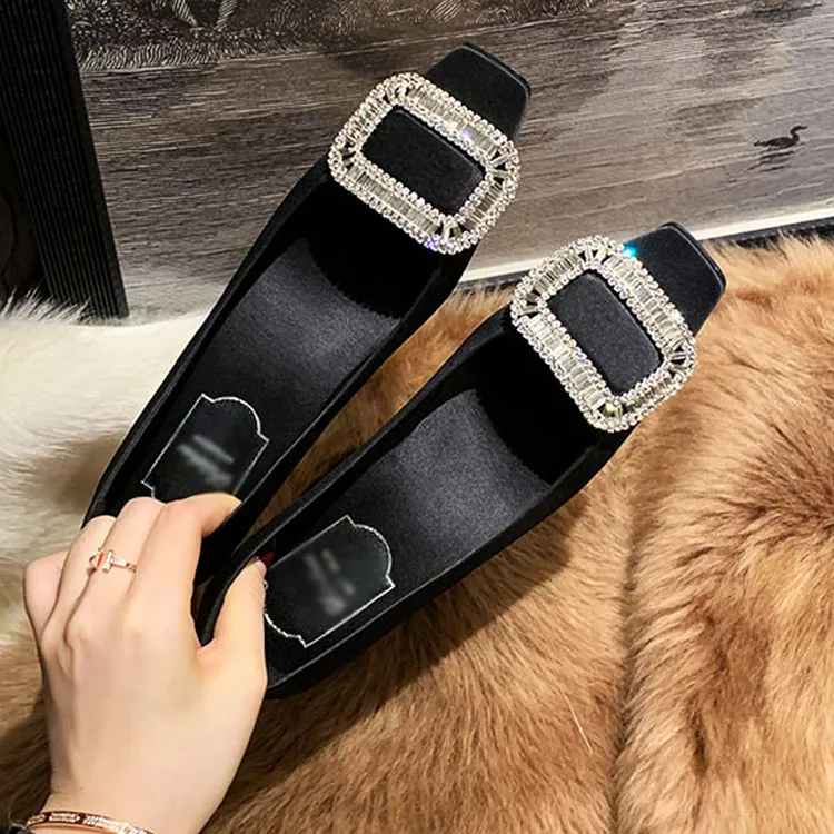 方头水钻方扣单鞋女2025新款爆款低跟秋款瓢鞋婚鞋船鞋平底鞋女鞋