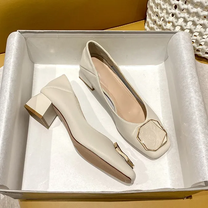 【真皮牛皮】单鞋女浅口粗跟中跟方头软皮软底奶奶鞋高端女鞋工厂