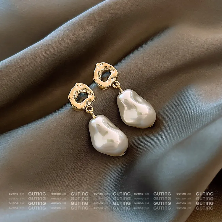 铜合金耳饰 9949优雅法式珠珠耳环经典巴洛克风温柔复古ins小饰品