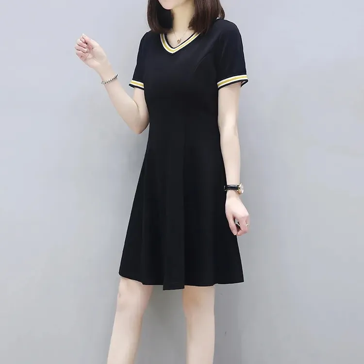 中长款裙子v领短袖T恤裙时尚大码女士新款女裙夏装洋气胖mm连衣裙