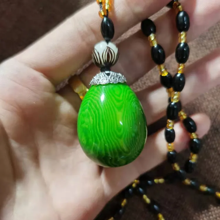 翠绿佛心果吊坠项链
