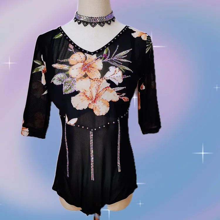 DA ER HUAN/大耳环【百合花】网纱中袖带连档三步踩广场舞服上衣