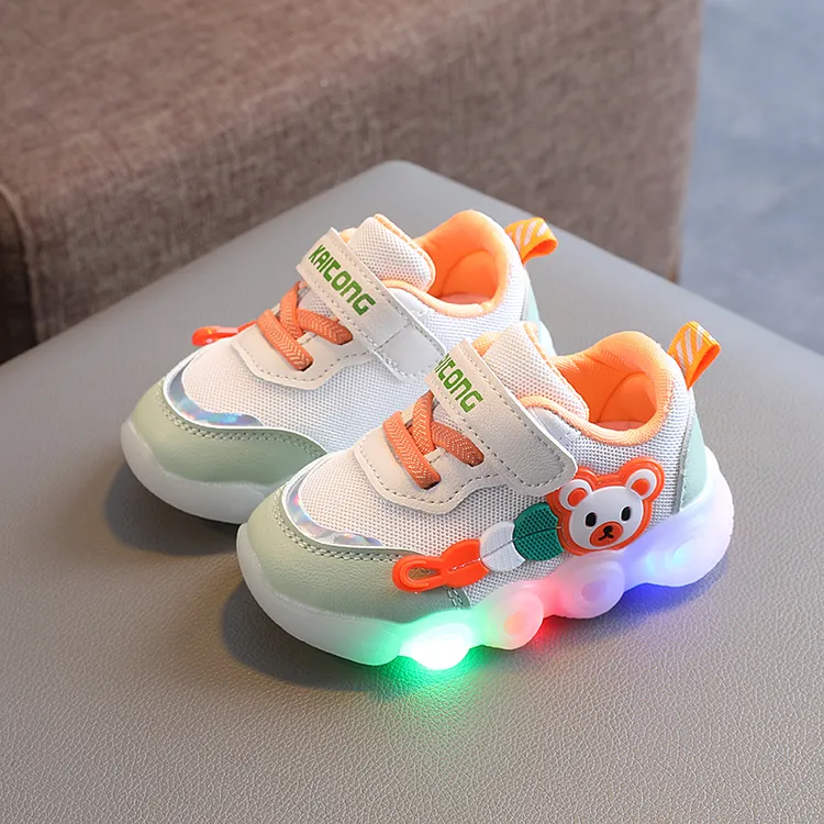 春季婴幼儿学步鞋软底男宝宝亮灯运动鞋1-2岁3女小童单鞋网面透气