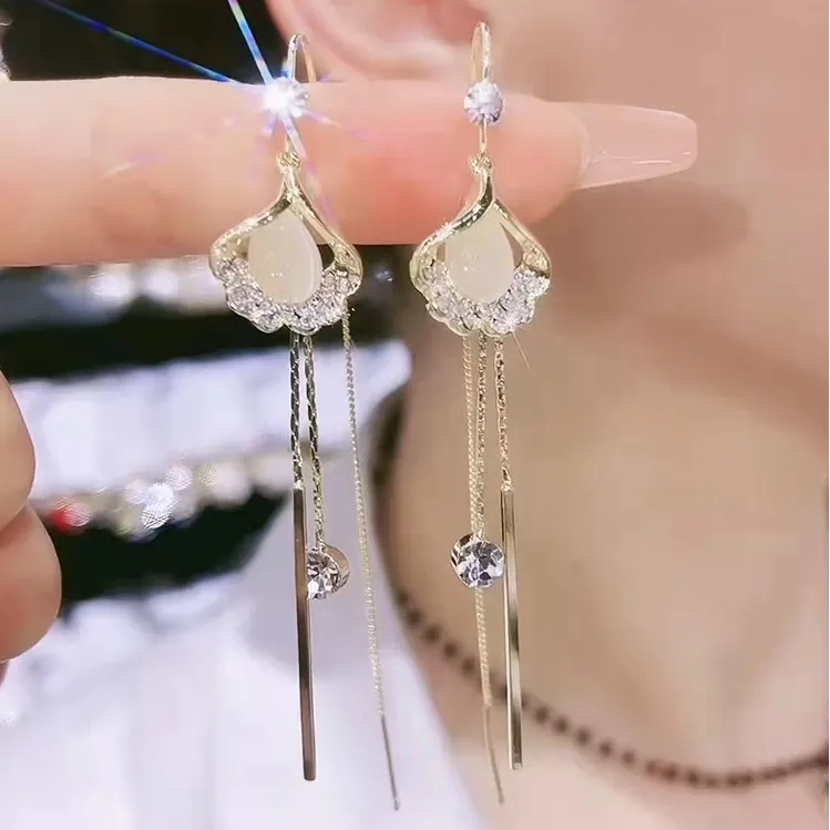 925银耳饰 简约网红轻奢百搭小众银杏叶耳线长款个性精致显瘦耳坠