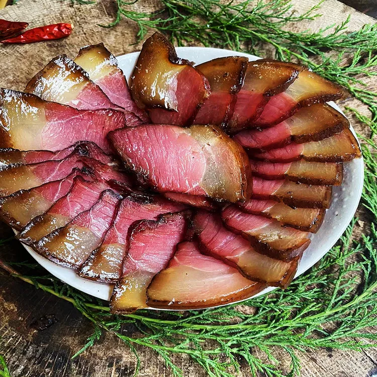 烟熏腊肉小腿二刀肉农家土猪腊肉柏树叶烟熏腊肉食用散装咸香新鲜